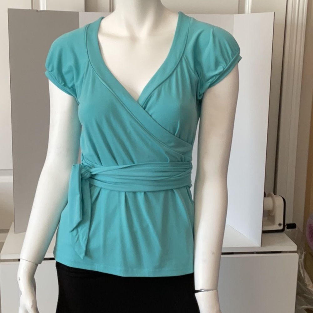 Ann Taylor Loft Brand Tie Wraps around Top